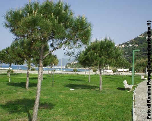 Il mare da Villa Bagnoli